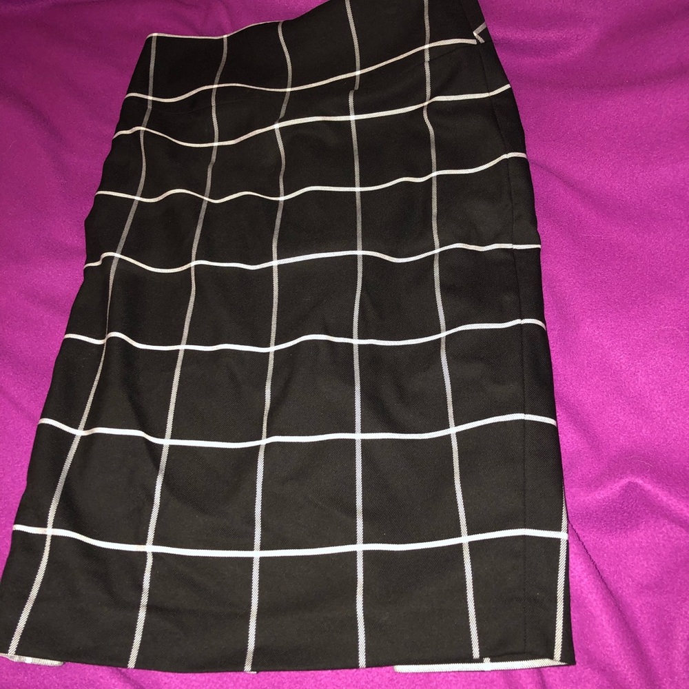 Express black and white skirt - size 0